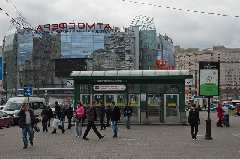 Проститутки Комендантский на www.RusGeisha.org Проститутки у метро Комендантский проспект, шлюхи на коменде